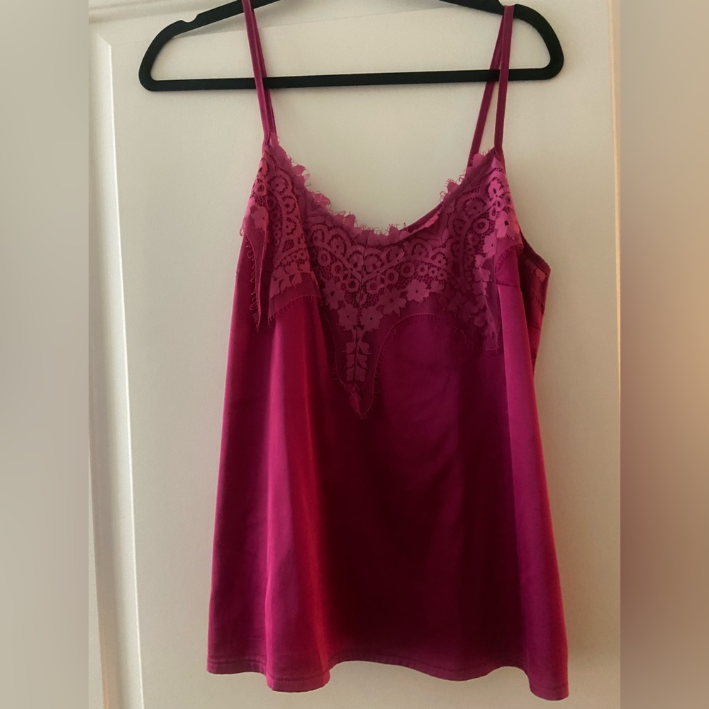 JCL hot pink lace silk camisole Size M/L